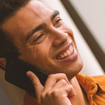 A man calling a doctor on the phone